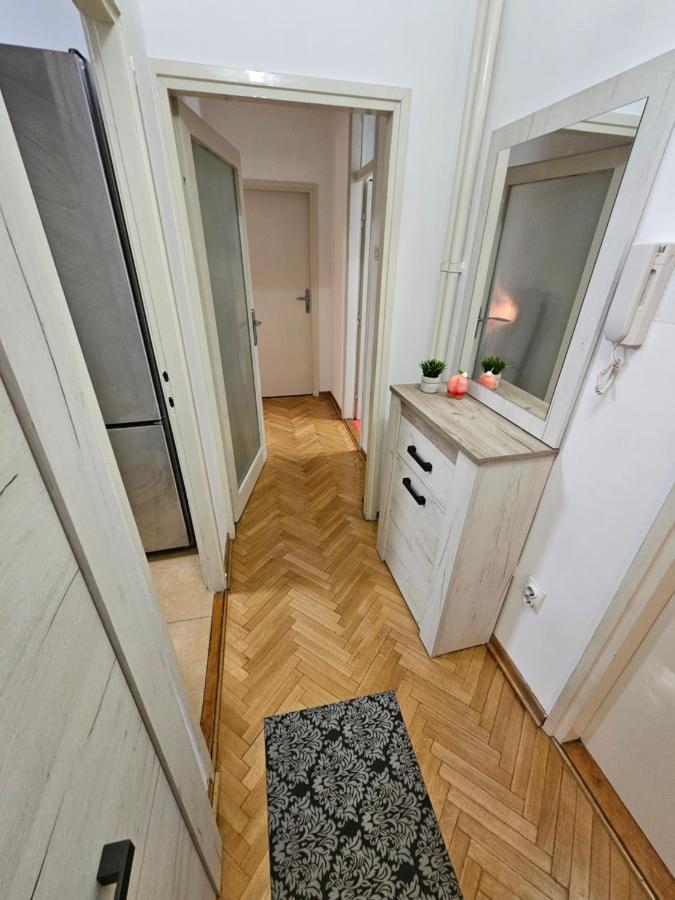 Slavija Apartment Белград Экстерьер фото