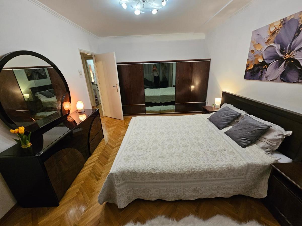 Slavija Apartment Белград Экстерьер фото